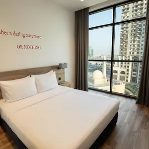 Отель Kingsgate Al Jaddaf By Millennium, Дубай