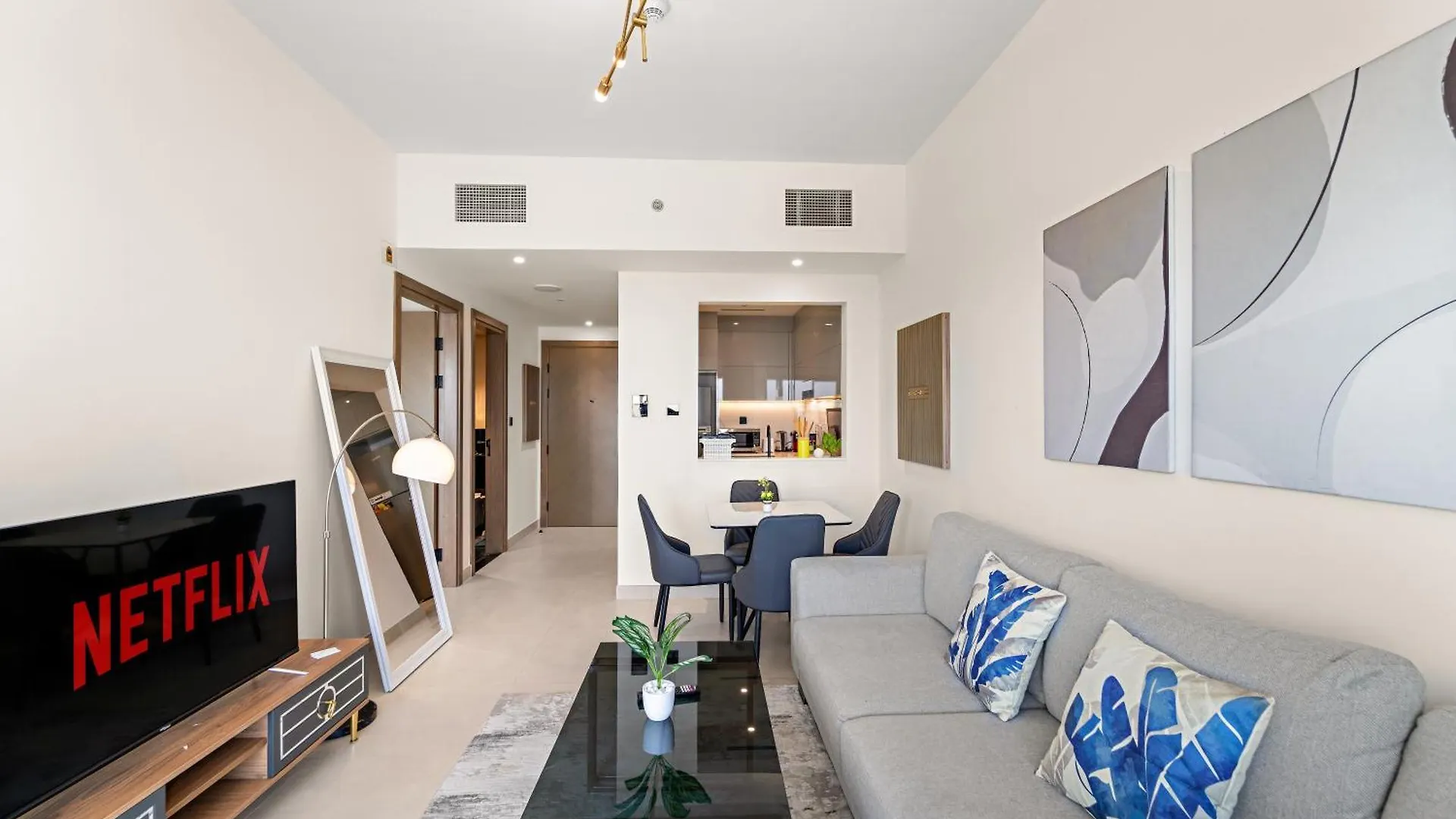 Apartment Chic 1 Bedroom Apt With Pool, Gym & Free Parking Dubai